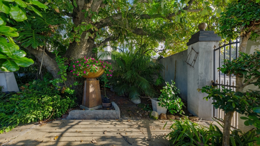 5 Bedroom Property for Sale in Bredasdorp Western Cape